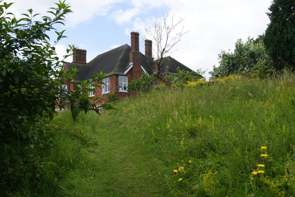 Whitfield House Ludlow Hotel ภายนอก รูปภาพ